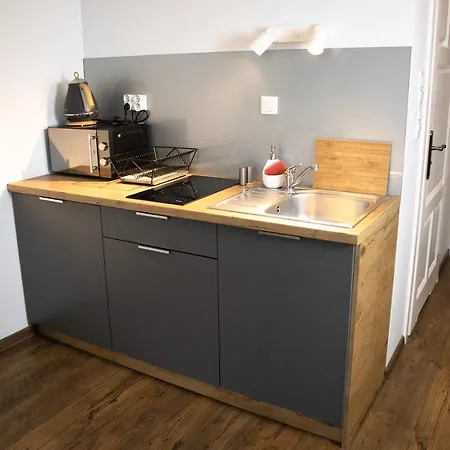 Oak Tree Old Town كراكوفيا