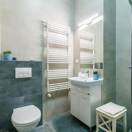 Oak Tree Old Town 4* كراكوفيا