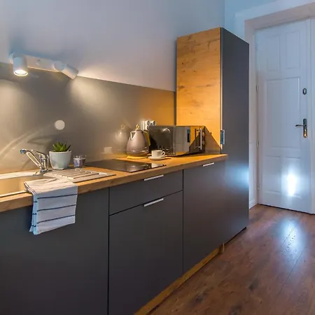 Oak Tree Old Town 4*