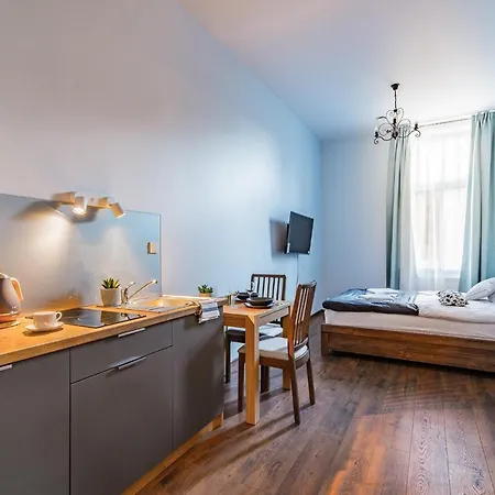 Oak Tree Old Town 4* Краков