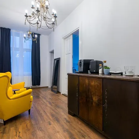 Oak Tree Old Town 4* Краков