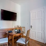 Apartmanhotel Oak Tree Old Town 4*