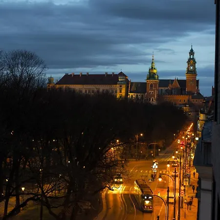 Oak Tree Old Town Apart-hotel