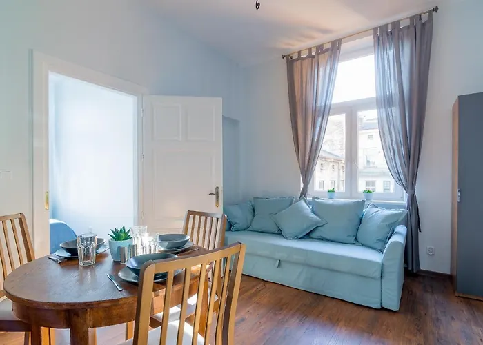 Oak Tree Old Town Apart-hotel